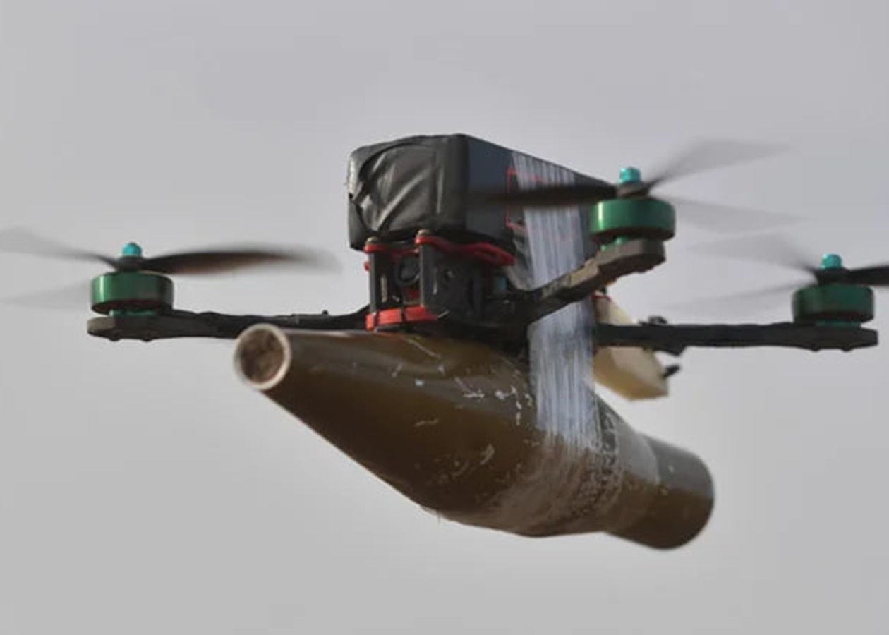 Російські FPV-дрони почали полювати на транспорт за звуком - Флеш