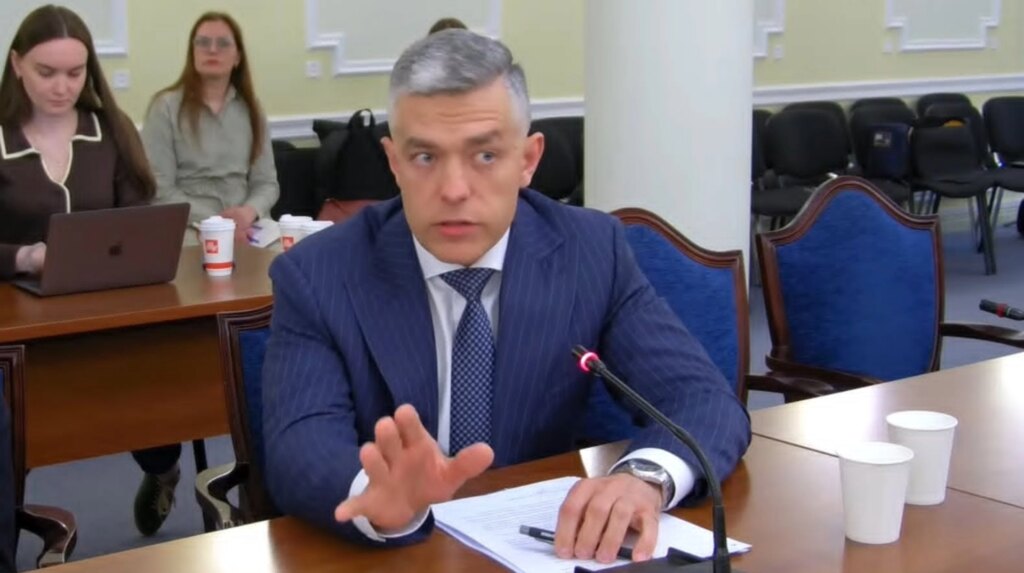 Уряд звільнив голову наглядової ради "Сенс банку"
