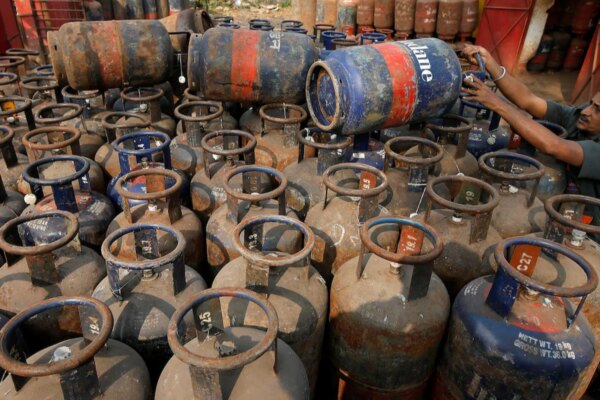Індія готується виробляти більше СПГ через загрозу дефіциту газу на кухнях