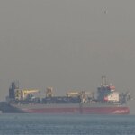 Трафік через Ормуз скоротився втричі після взаємних ударів США та Ірану